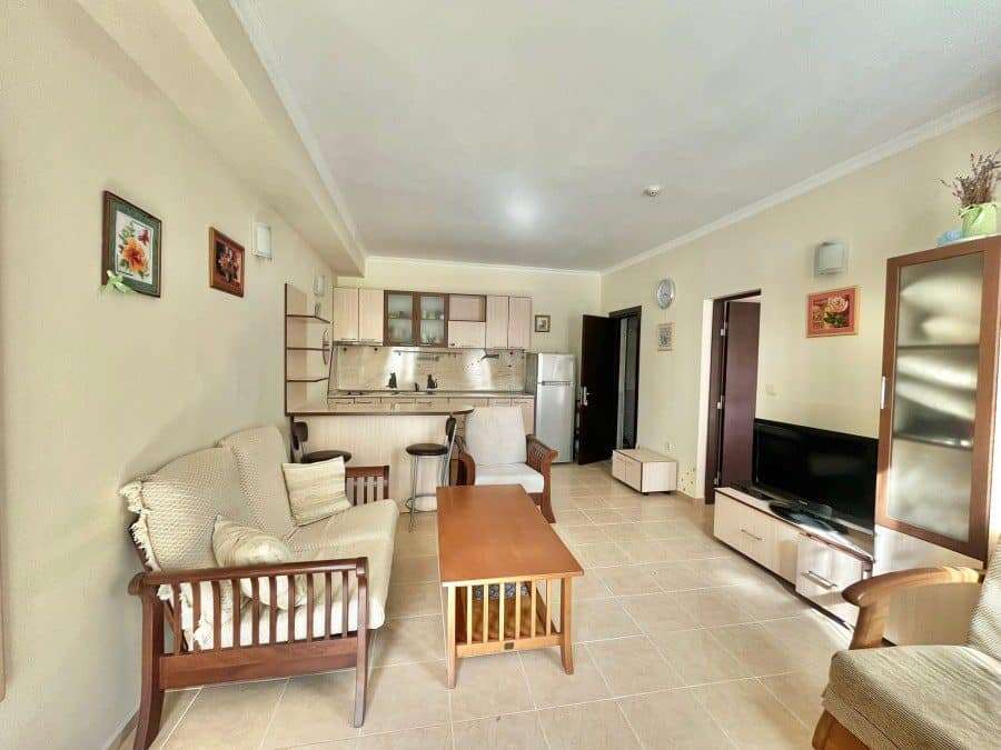 Ground floor apartment, 66 sq.m., in St. George, Sveti Vlas, 300 m to the sea.