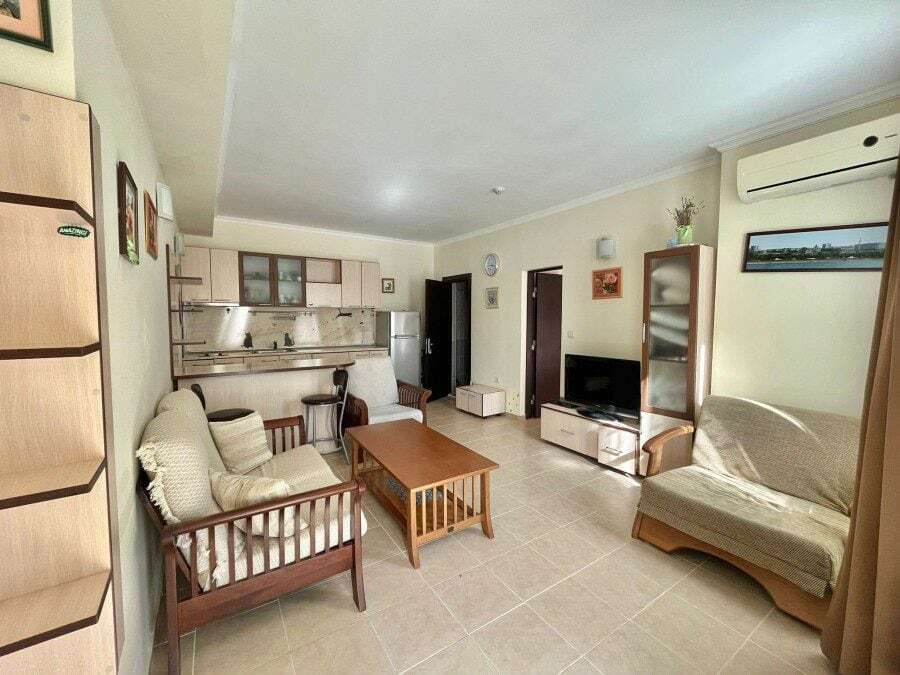 Ground floor apartment, 66 sq.m., in St. George, Sveti Vlas, close to the sea.