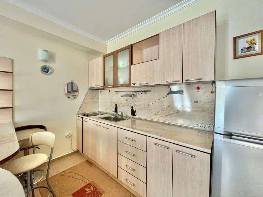 Modern ground floor apartment near the sea in Sveti Vlas, Bulgaria, offering comfortable living spac.