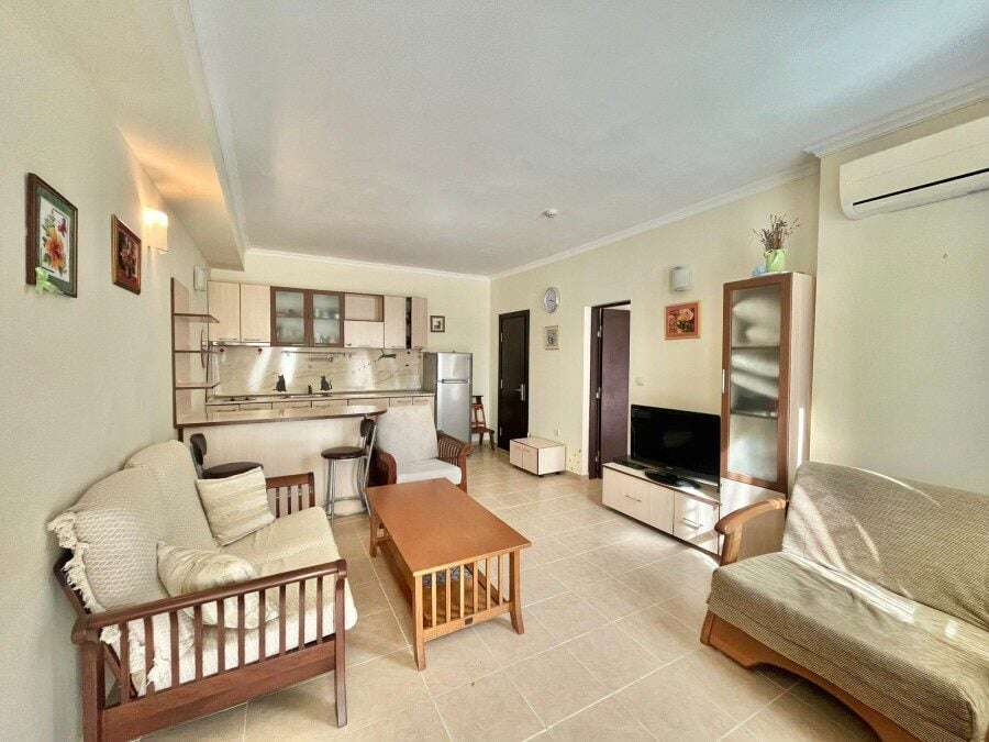 Ground floor apartment Sveti Vlas, 66 sq.m., close to the sea, Bulgaria.