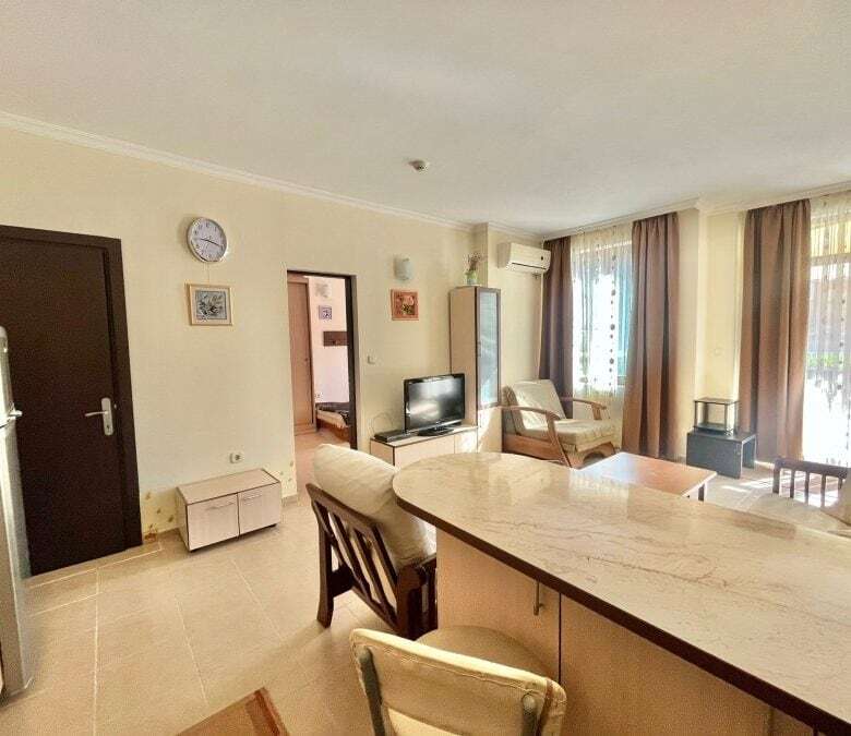 Ground floor apartment, 66 sq.m., in St. George, Sveti Vlas, 300 m to the sea.
