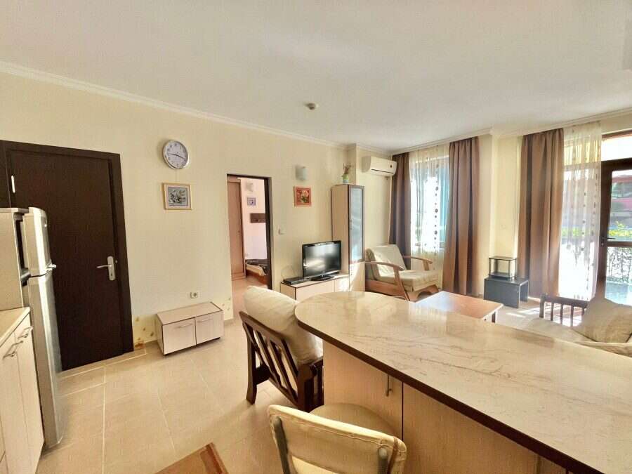 Ground floor apartment, 66 sq.m., in St. George, Sveti Vlas, 300 m to the sea.