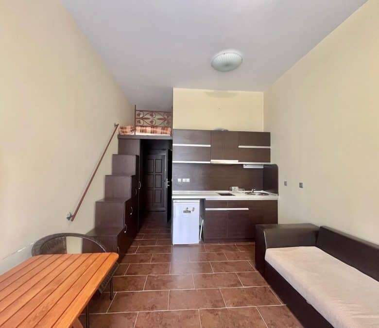 Studio apartment with kitchenette in Nessebar, 150m from the sea.