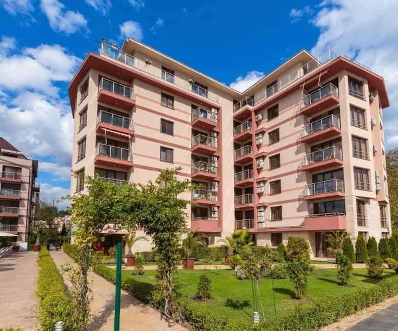 Comfortable 45 sq.m. apartment in Tarsis with access to club and spa facilities. Ideal for relaxatio.