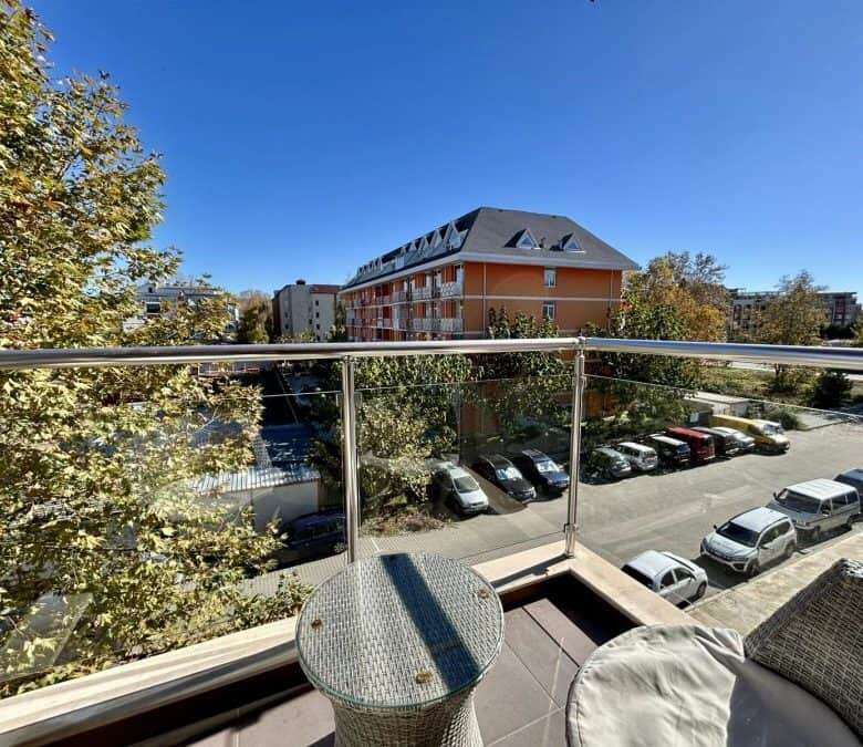 Bright 1-bedroom apartment with balcony overlooking Sunny Beach surroundings.