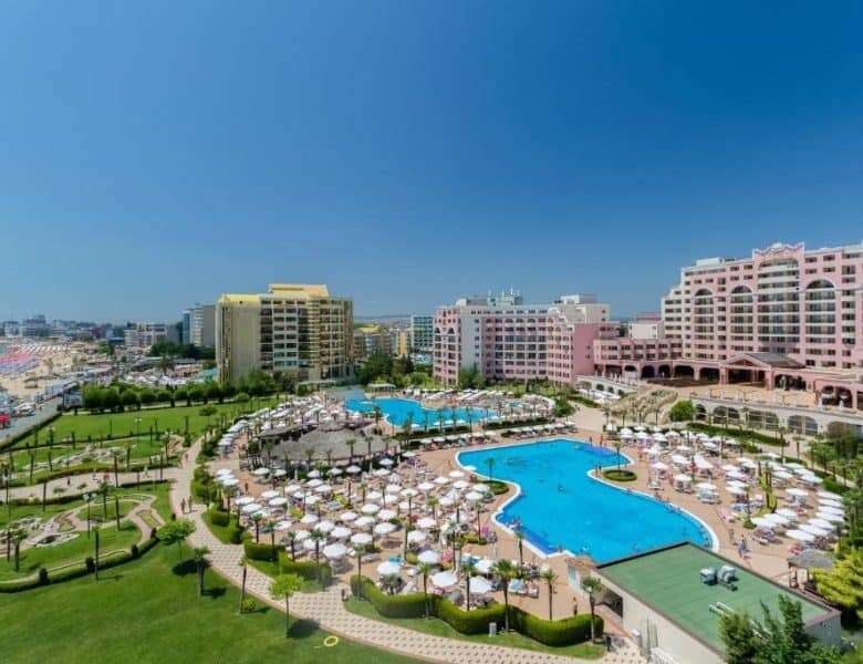 Sea view apartment in Majestic Sunny Beach with direct beach access and modern amenities.