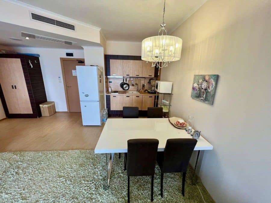 Modern 1 BED Apartment with Sea Views in Sunny Beach Bright 1-bedroom apartment with stunning sea views in Sunny Beach, perfect for holiday or investment.
