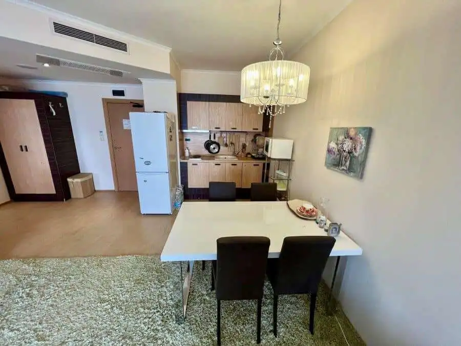Modern 1 BED Apartment with Sea Views in Sunny Beach Bright 1-bedroom apartment with stunning sea views in Sunny Beach, perfect for holiday or investment.