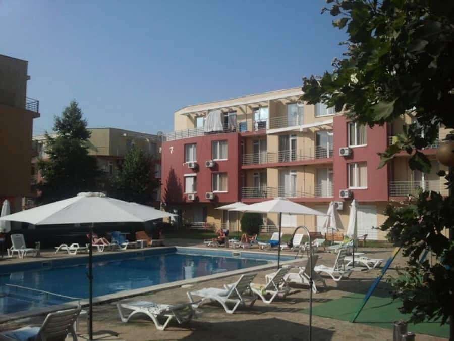 Furnished 46.5 sq.m. apartment in Sunny Day 5, ready for immediate move-in, featuring a pool and out.