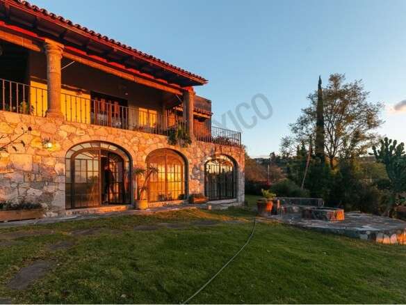Luxury colonial estate with scenic Allende Dam views in San Miguel de Allende.