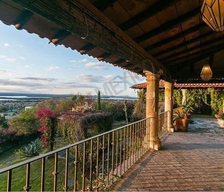 Elegant colonial estate overlooking Allende Dam in San Miguel de Allende. Perfect for luxury living.