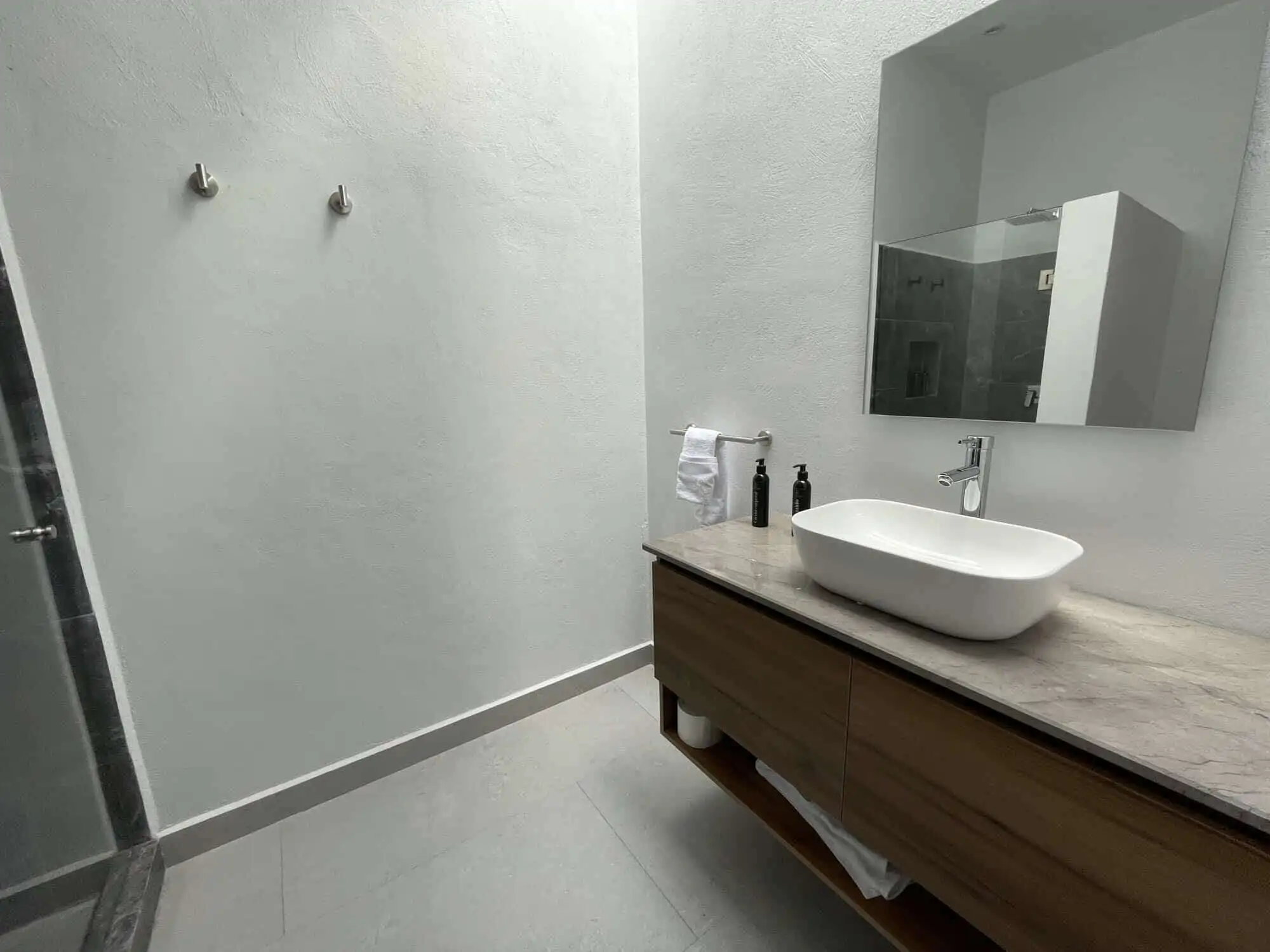 Modern bathroom with minimalist design and sleek fixtures.