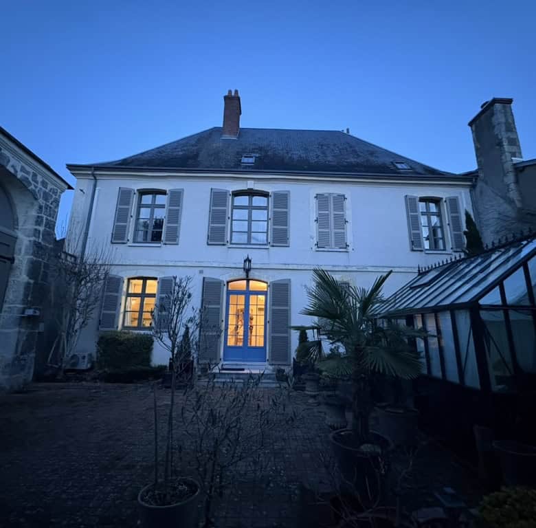 Beautiful 5-bedroom house for sale in Chateaudun, France, featuring classic architecture and spaciou.