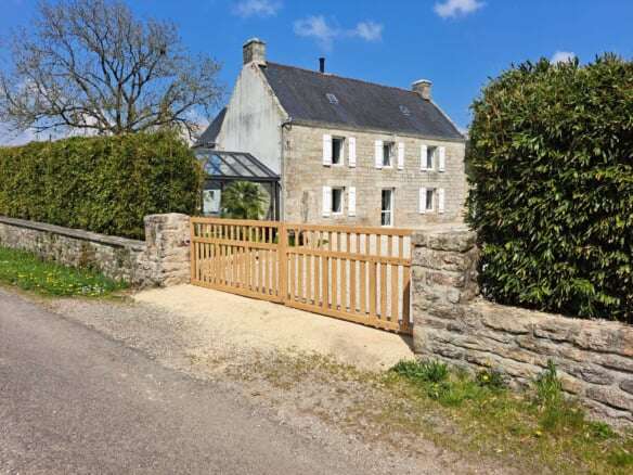 Luxury 12 Bedroom Estate for Sale in Scaer Brittany, France.