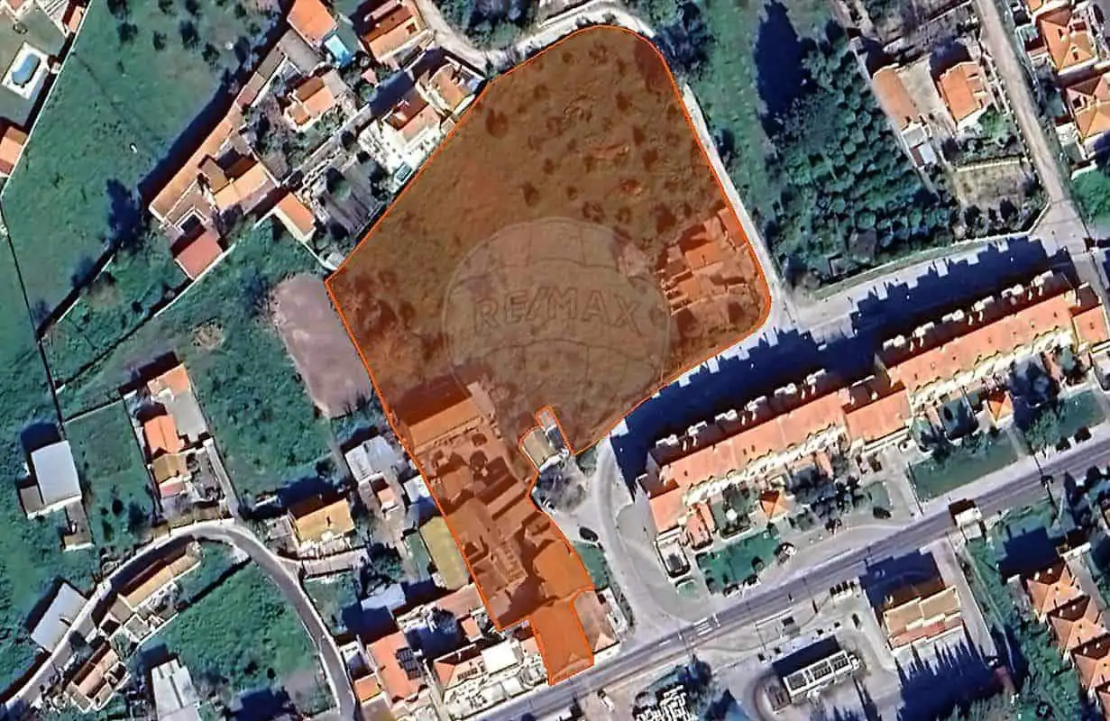 Land for sale in Cabanas Setubal, Portugal, ideal for development or investment.