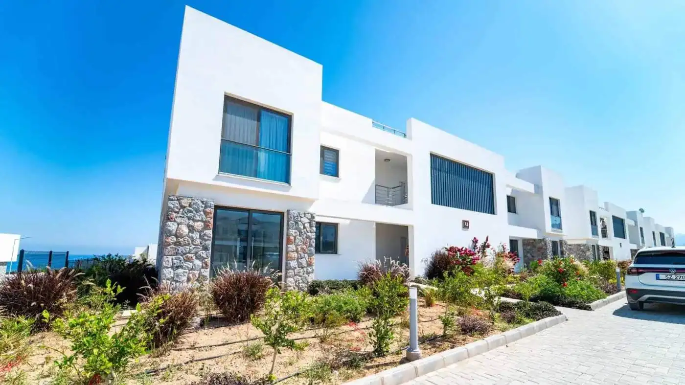Modern luxury 1-bedroom penthouse apartment in Deja Blue complex, Kyrenia North Cyprus.