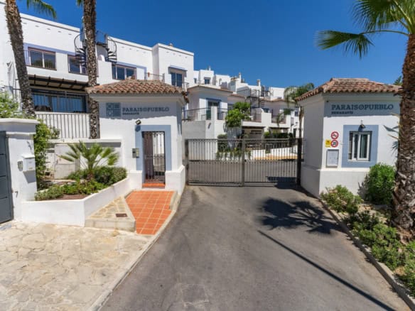 Penthouse Duplex in Benahavís, Costa del Sol, Spain with stunning sea views and modern amenities.