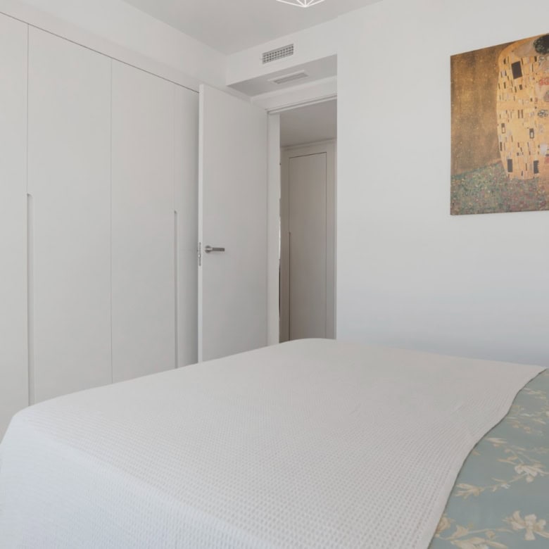 Penthouse apartment with modern furnishings in Selwo Estepona, featuring two spacious bedrooms and s.