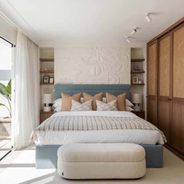 Beachfront bedroom with sea views in Marbella Golden Mile.