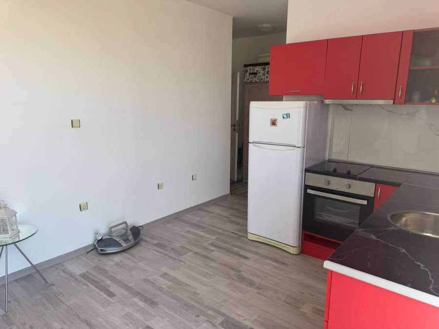 Cozy 33 sq.m. apartment with modern furnishings in Sunny Day 5, ready for immediate move-in.