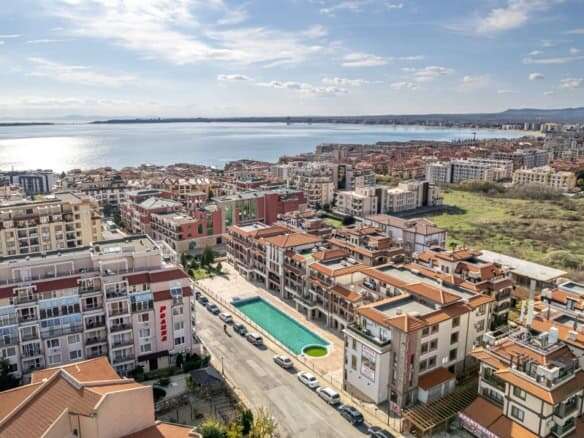 Studio with sea and pool view in Panorama Bay 1, St. Vlas, 46 sq.m., close to the sea.