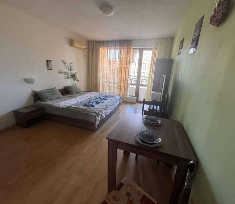 Studio apartment with sea and pool views, 46 sq.m., located in Panorama Bay 1, St. Vlas, just 100 me.