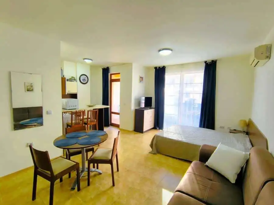Modern 48 sq.m. studio apartment near the sea in Sveti Vlas.