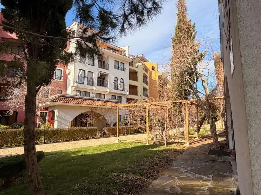 Apartment with pool views in Marina Cape, Aheloy, Black Sea Coast.