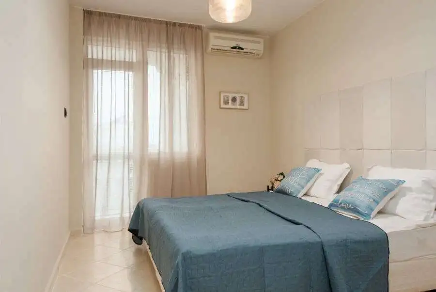 Modern 2-bedroom apartment with pool view in Sunny Beach center, 75 sq.m., near beaches and amenitie.
