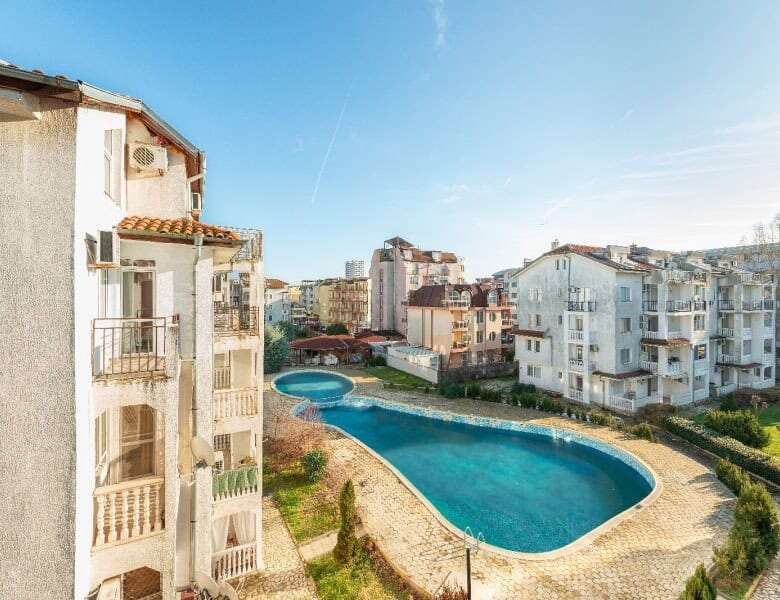 Apartment with pool view in Sunny Beach center, 75 sq.m., modern design, 2 bedrooms, close to amenit.