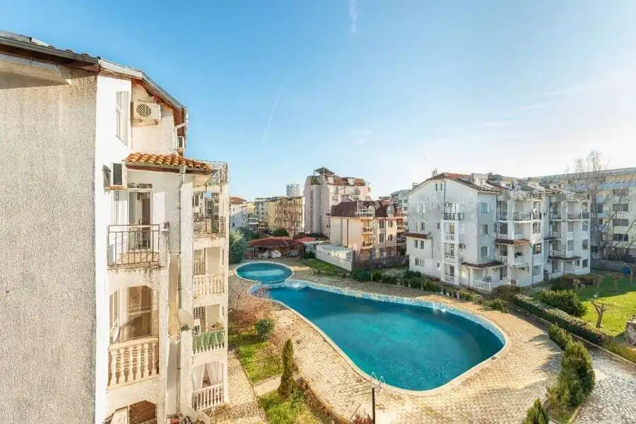 Apartment with pool view in Sunny Beach center, 75 sq.m., modern design, 2 bedrooms, close to amenit.