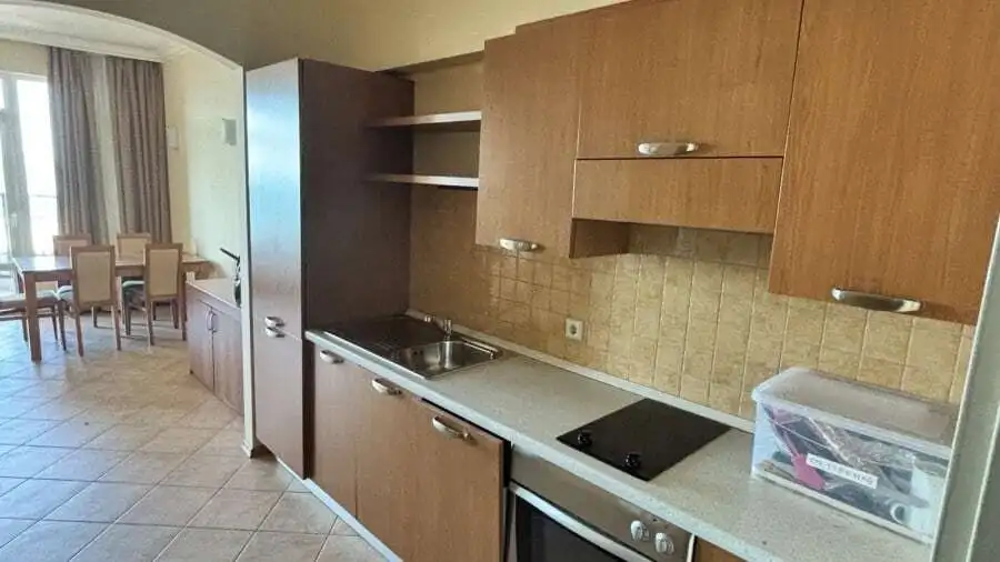 Sea view 1-bedroom apartment in Sunset Resort, Pomorie, beachfront property.