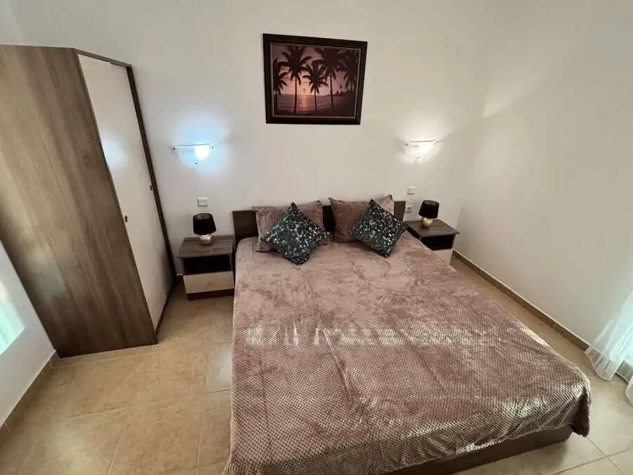 Beachfront 1-bedroom apartment with sea views in Costa Calma, Ravda, offering 70 sq.m. of comfortabl.