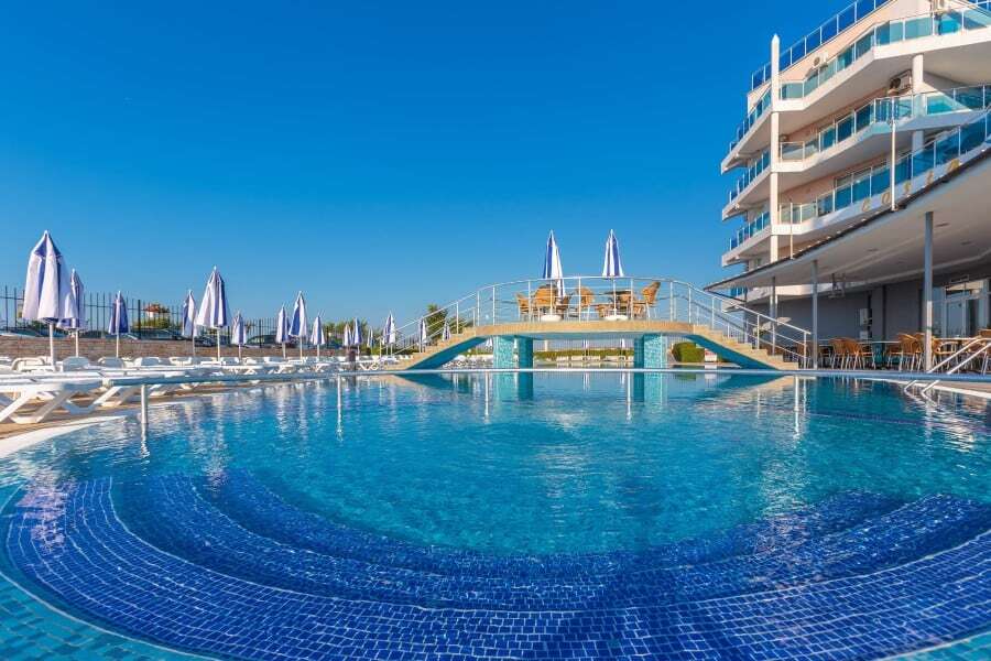 Modern sea view studio in Costa Calma, Ravda with pool access and balcony.
