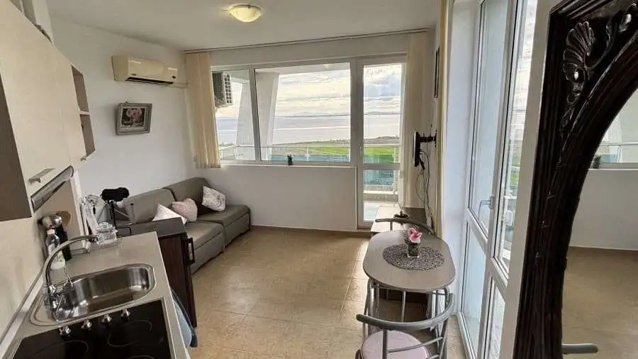 Sea view fully furnished studio apartment in Costa Calma, Ravda, with 30 sq.m. of living space and b.
