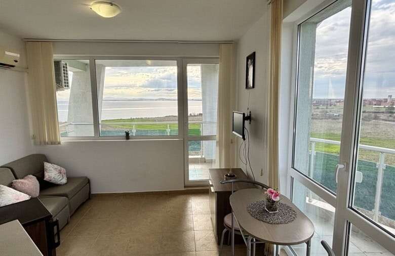 Bright furnished studio with sea views in Costa Calma, Ravda, 30 sq.m.