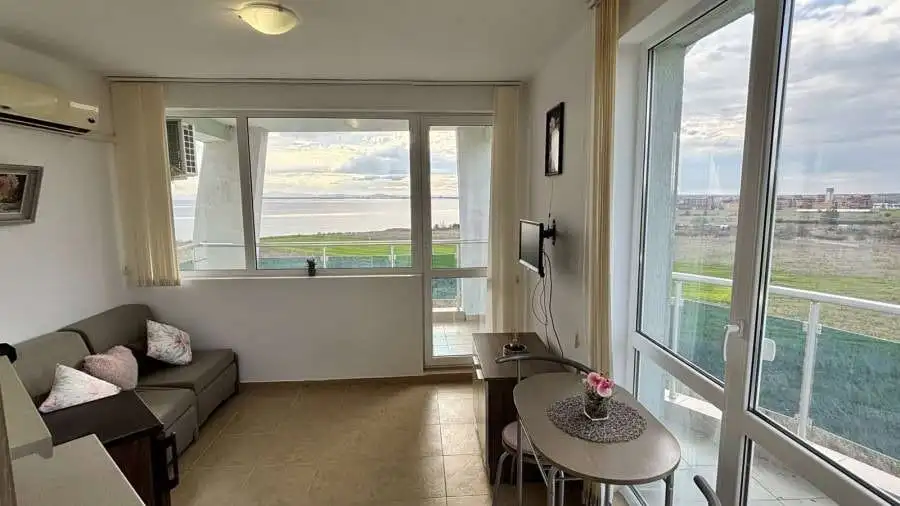 Bright furnished studio with sea views in Costa Calma, Ravda, 30 sq.m.