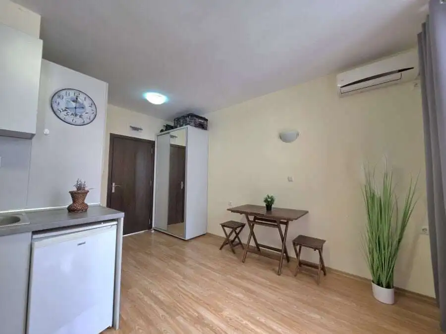 Pool view studio apartment, 33 sq.m., near Aurealia beach, Nessebar, with modern interior and outdoo.