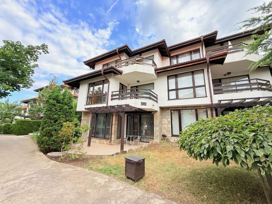 Maisonette with 2 bedrooms and 2 bathrooms near the sea in Bulgaria.