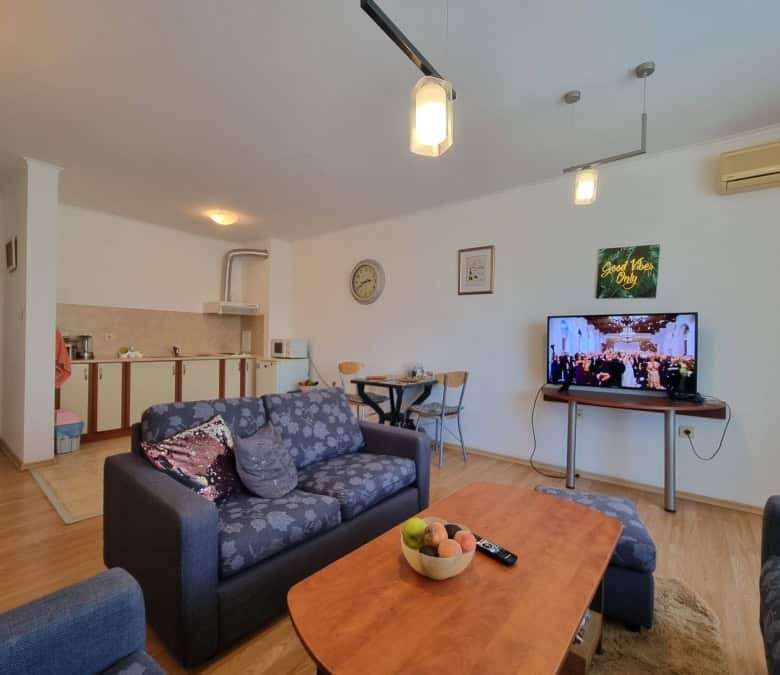 Comfortable fully furnished apartment with two large terraces, 96 sq.m., located in Prima 1, Sunny B.