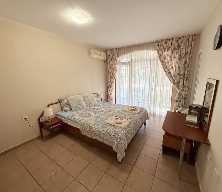 Spacious 2 bed, 2 bath ground floor apartment with direct pool access in Summer Dreams, Sunny Beach.