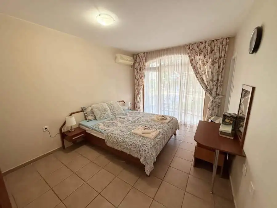 Spacious 2 bed, 2 bath ground floor apartment with direct pool access in Summer Dreams, Sunny Beach.