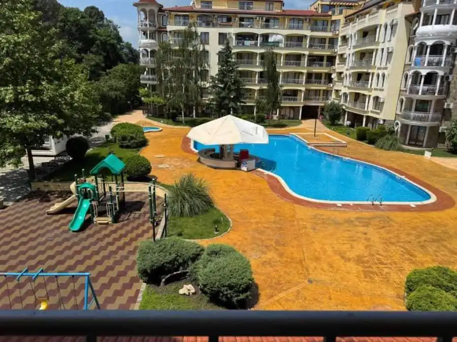 Ground floor 2-bed, 2-bath apartment with direct pool access, 90 sq.m., in Summer Dreams resort.