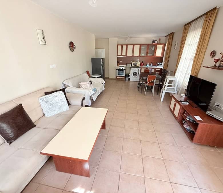 Spacious 2 bed, 2 bath ground floor apartment with direct pool access in Summer Dreams, Sunny Beach.
