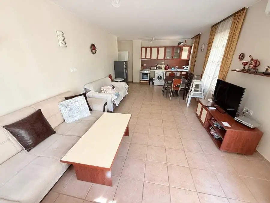 Spacious 2 bed, 2 bath ground floor apartment with direct pool access in Summer Dreams, Sunny Beach.