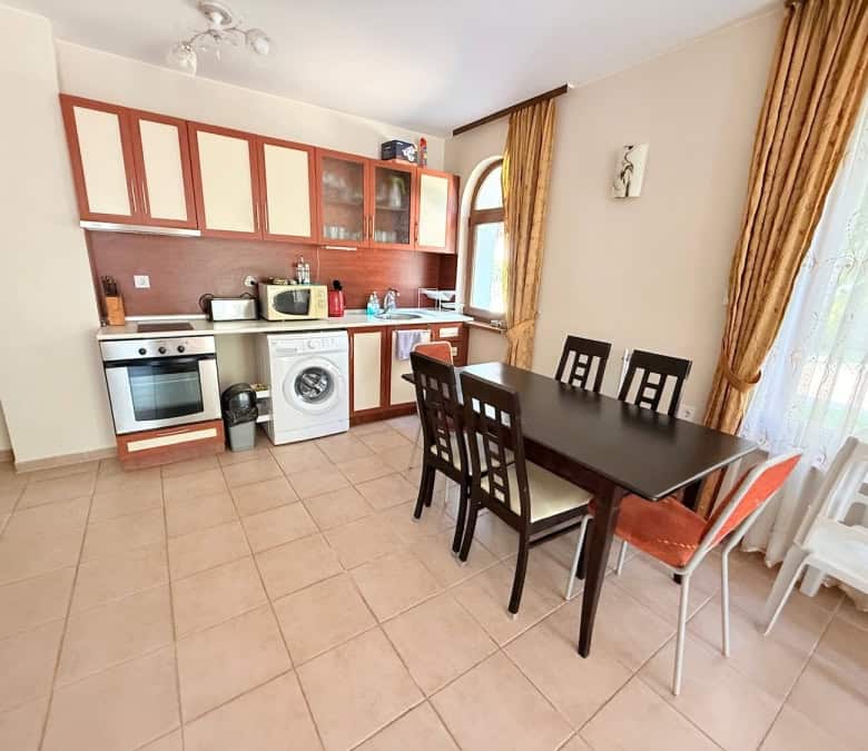 Ground floor apartment with pool access, 2 beds, 2 baths, 90 sq.m., Summer Dreams, Sunny Beach.
