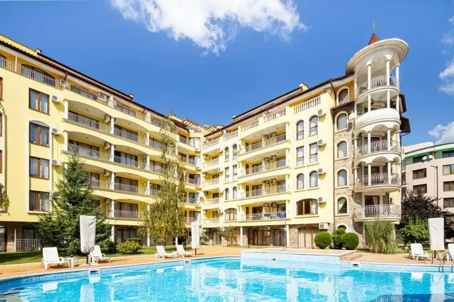 Fully furnished 1-bedroom apartment in Summer Dreams resort, Sunny Beach, offering comfort and sceni.