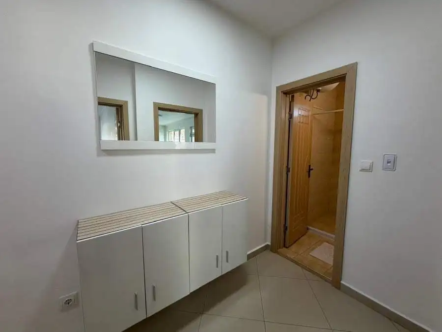 Spacious 1-bedroom apartment in Sveti Vlas with sea view, 73 sq.m., centrally located.
