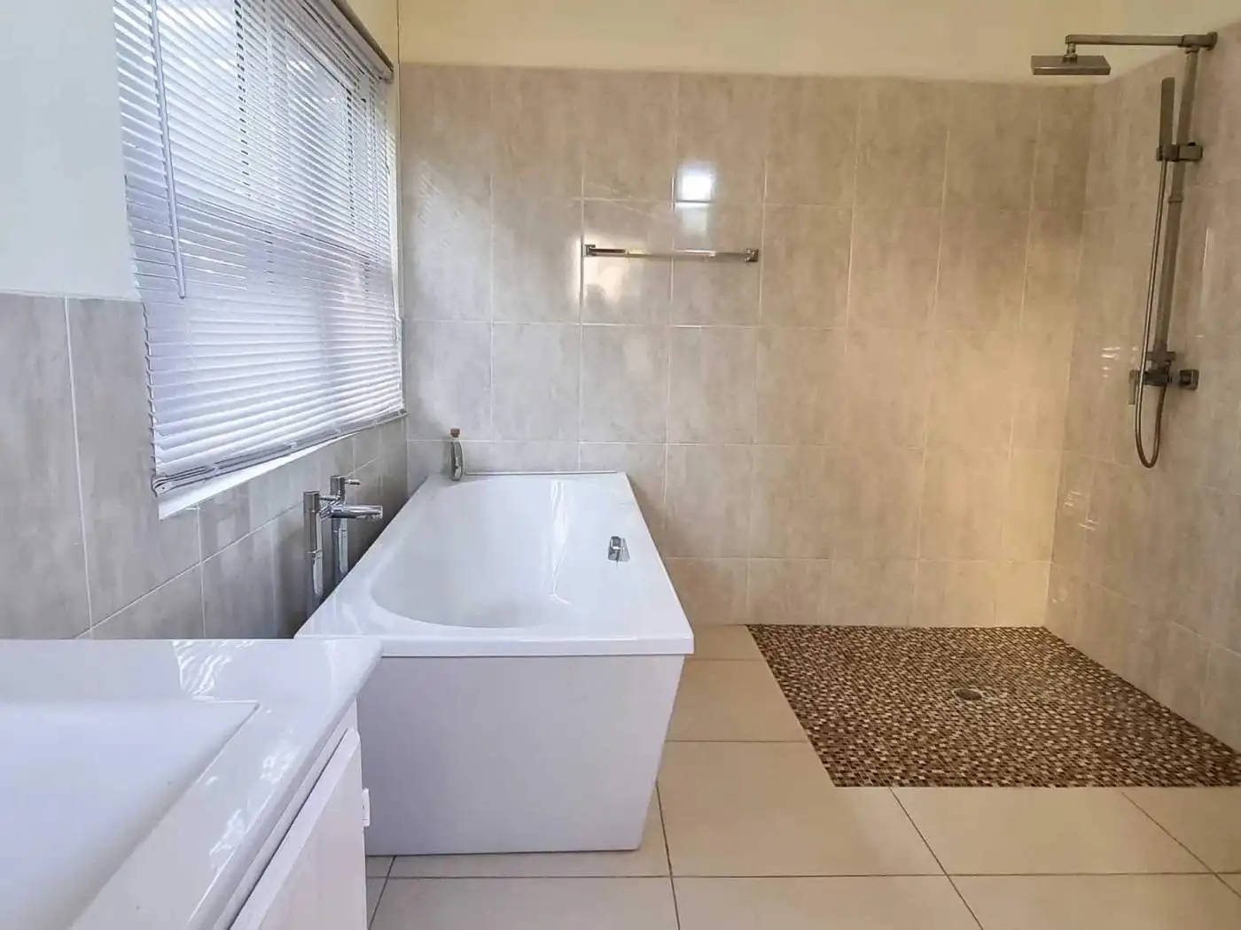Luxury 5 Bed Villa & Self Contained Apartment for Sale in Saint George, Grenada Caribbean.