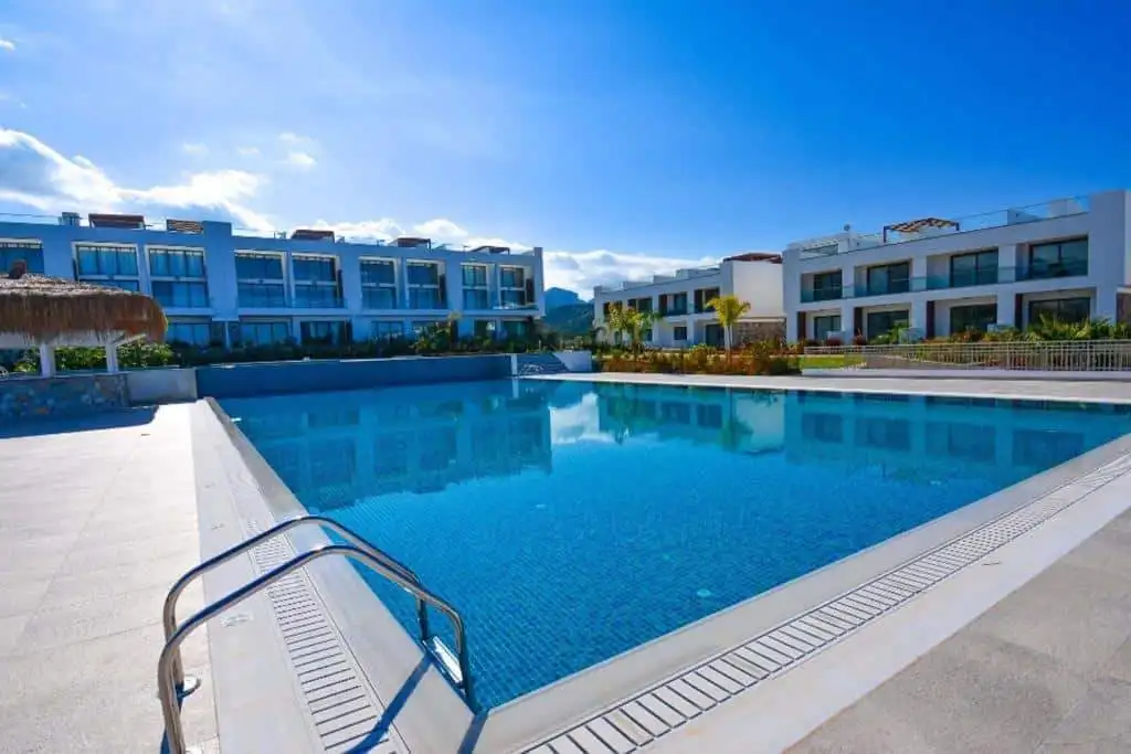 Modern 1-bed penthouse apartment with pool view in Deja Blue, Kyrenia North Cyprus. Perfect for luxu.